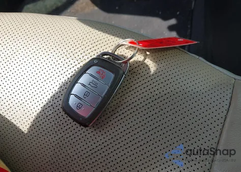 2014 Hyundai Elantra Limited from USA, damaged, VIN 5NPDH4AEXEH496334